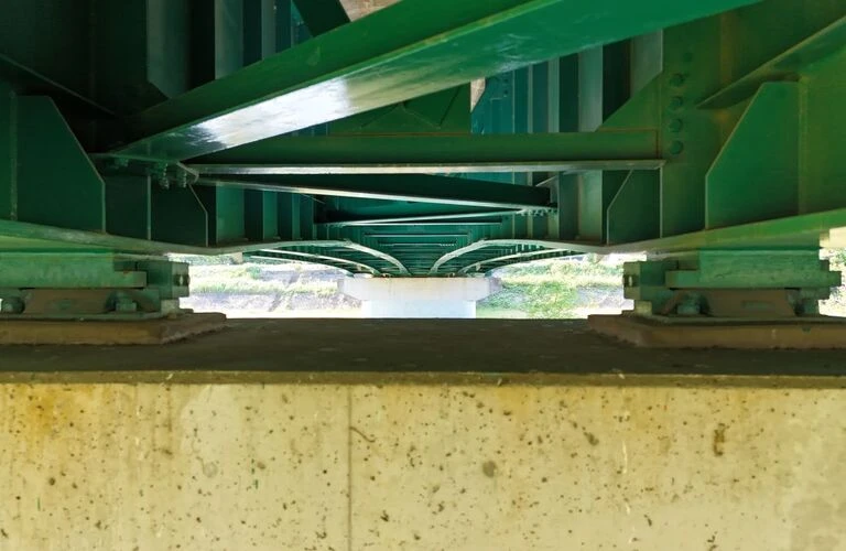 未来の建築点検を革命する！ドローンAIテクノロジー